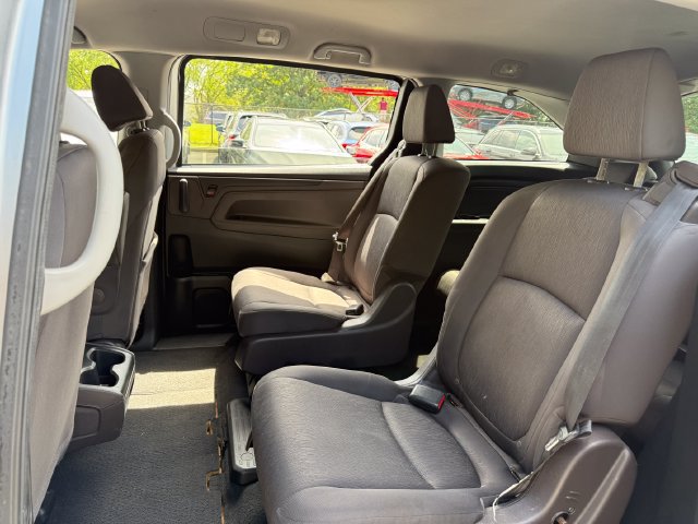 Used 2020 Honda Odyssey LX image 16