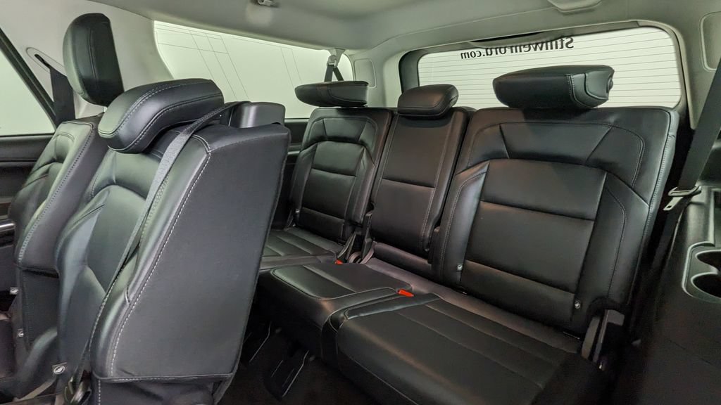 Used 2026 Lincoln Navigator L Reserve AWD/4WD image 39