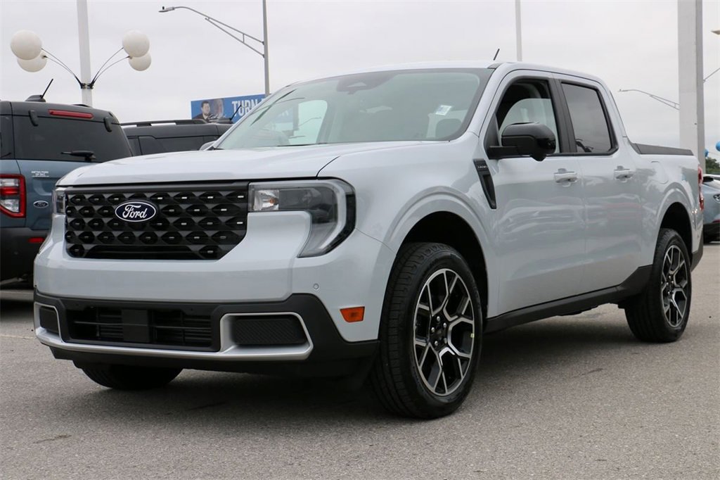 New 2025 Ford Maverick Lariat