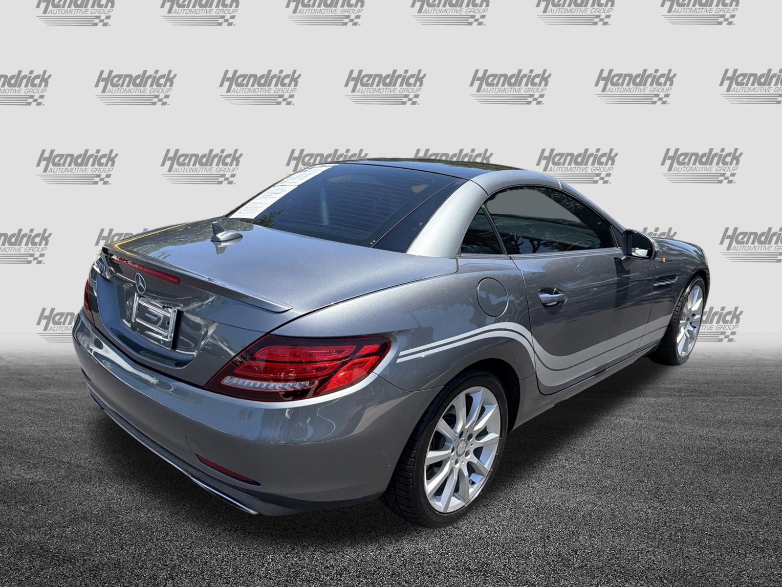 Used 2017 Mercedes-Benz SLC 300 image 10