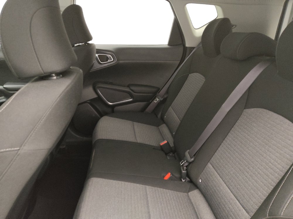 Used 2021 Kia Soul S image 18