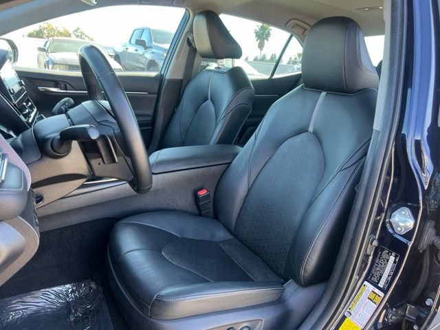 Used 2022 Toyota Camry XSE image 14