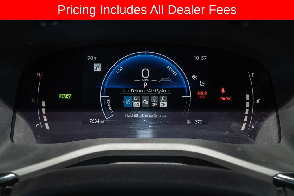 Used 2025 Toyota Camry SE FWD image 17