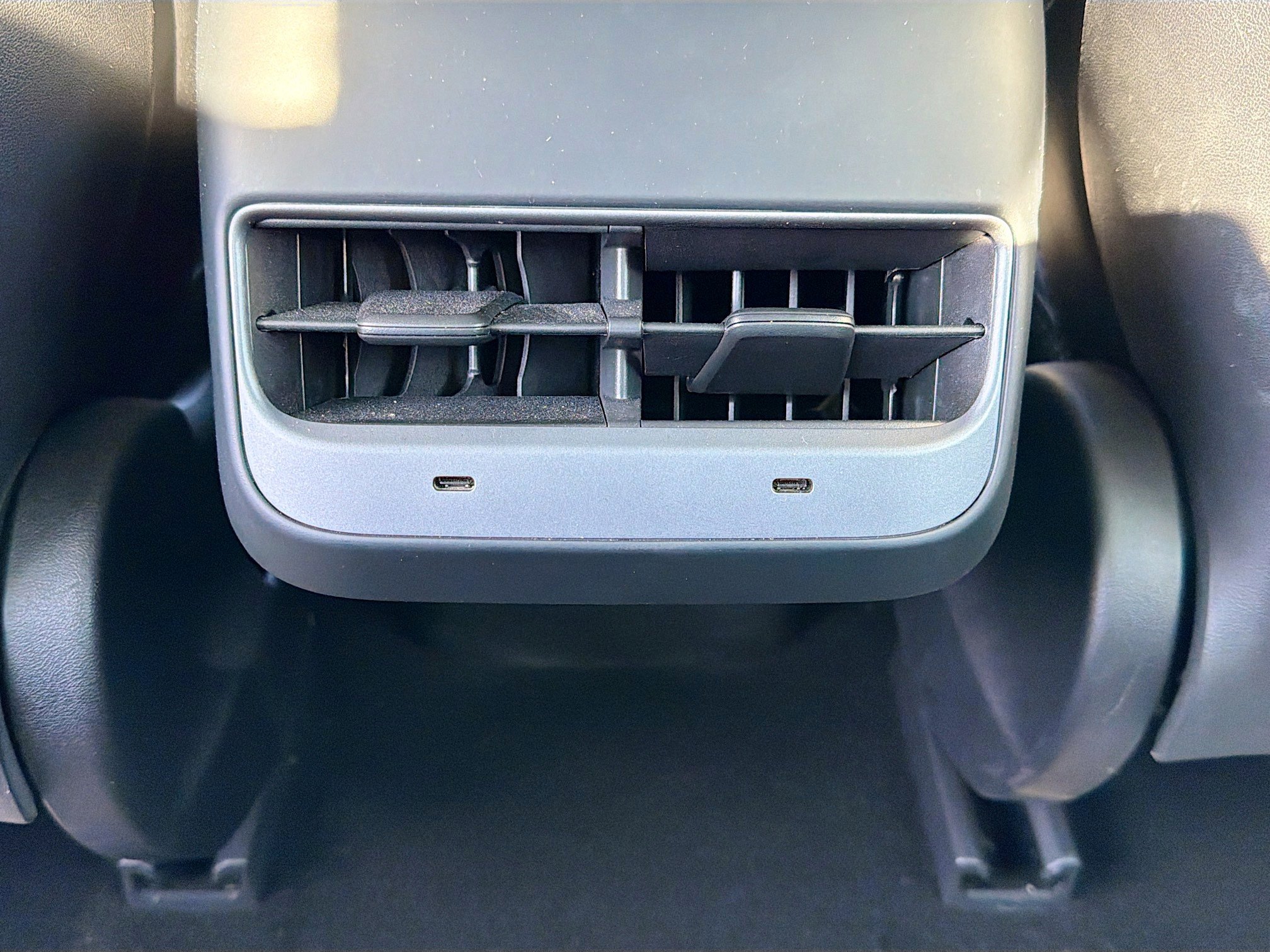 Used 2023 Tesla Model 3 Standard Range image 19