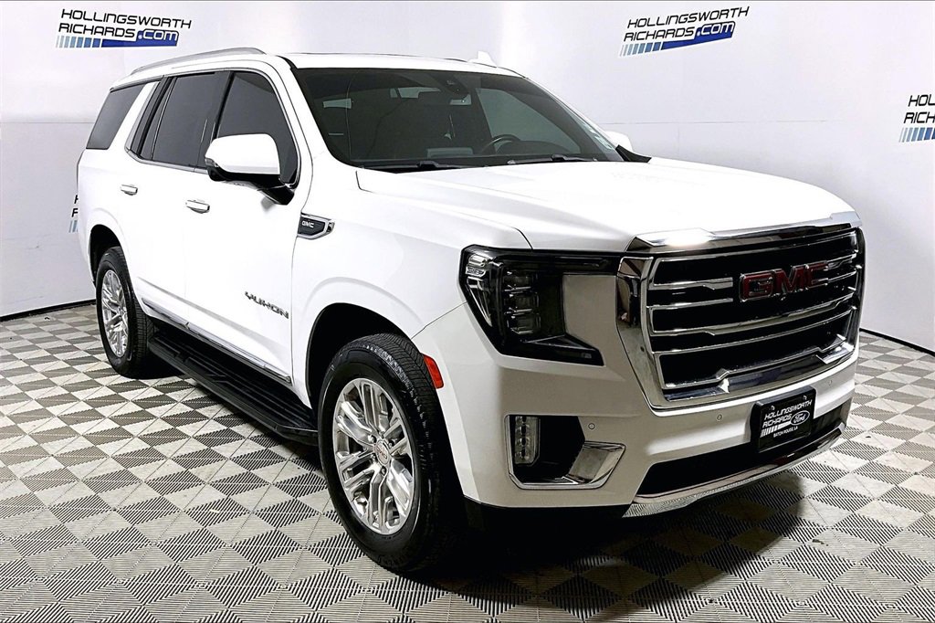 Used 2021 GMC Yukon SLT w/ SLT Premium Package image 3