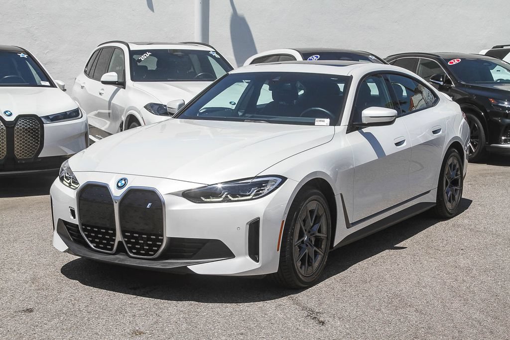 Used 2023 BMW i4 eDrive35 w/ Premium Package RWD image 3