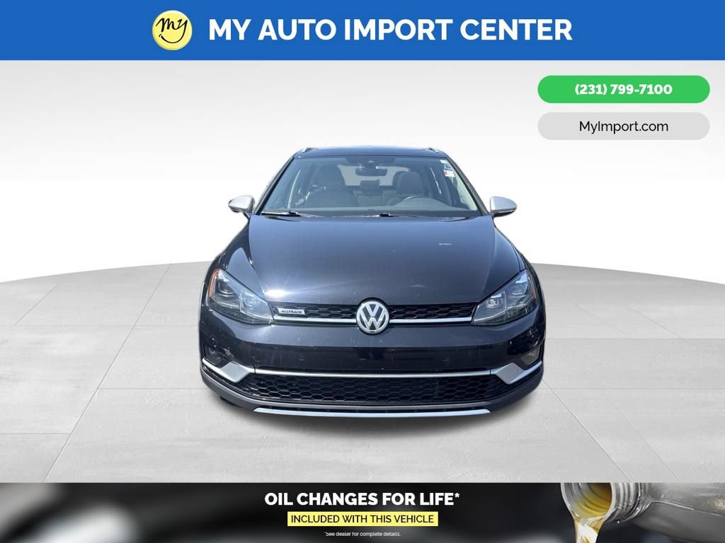 Used 2019 Volkswagen Golf Alltrack SE AWD/4WD image 2