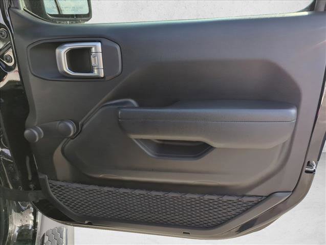 Used 2023 Jeep Wrangler Sport image 23