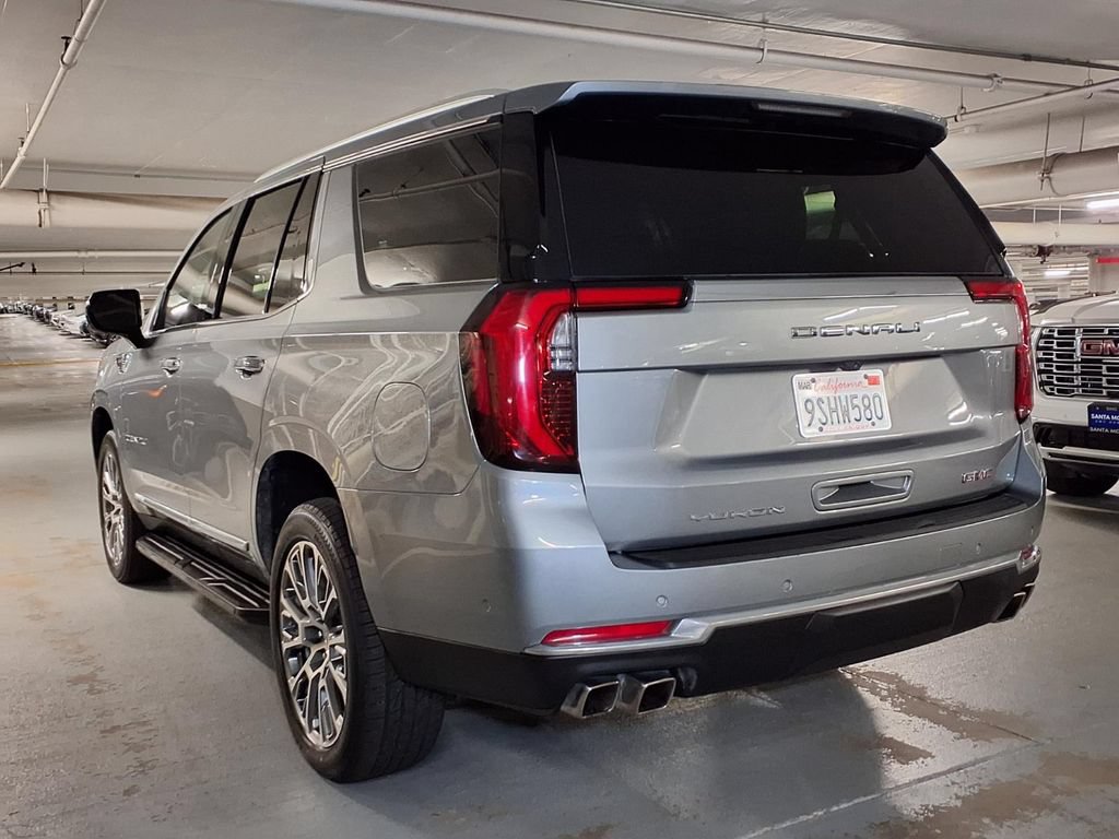 Used 2025 GMC Yukon Denali AWD/4WD image 3