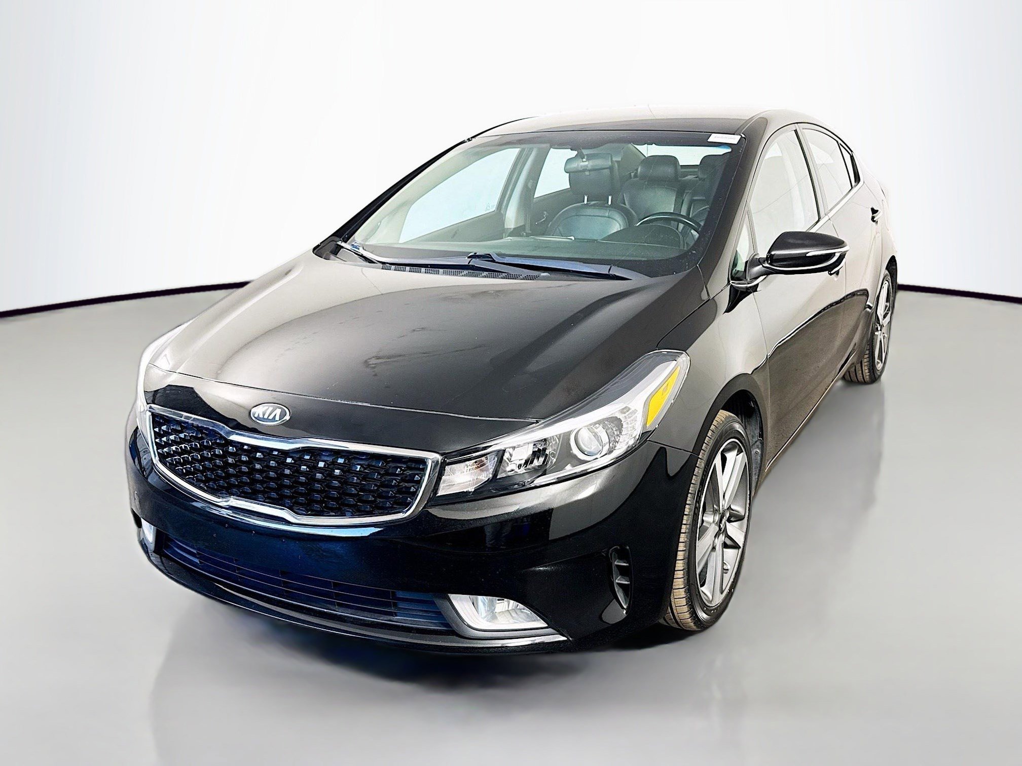 Used 2017 Kia Forte EX image 4