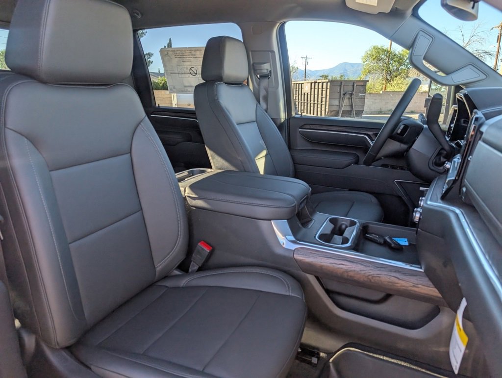 New 2026 GMC Sierra 2500 SLT w/ SLT Premium Package image 12