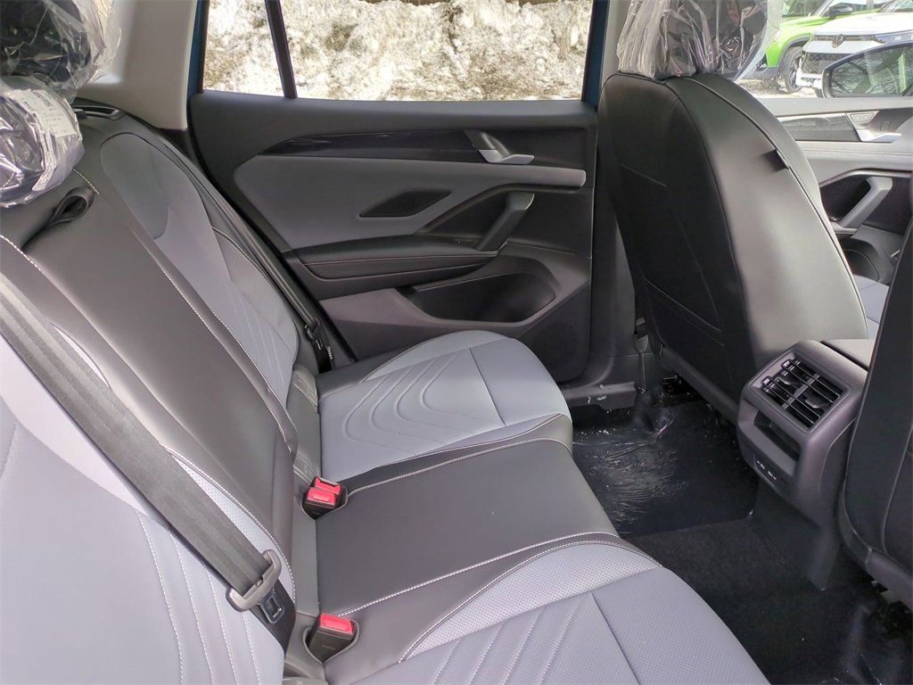 New 2026 Volkswagen Tiguan SE image 58
