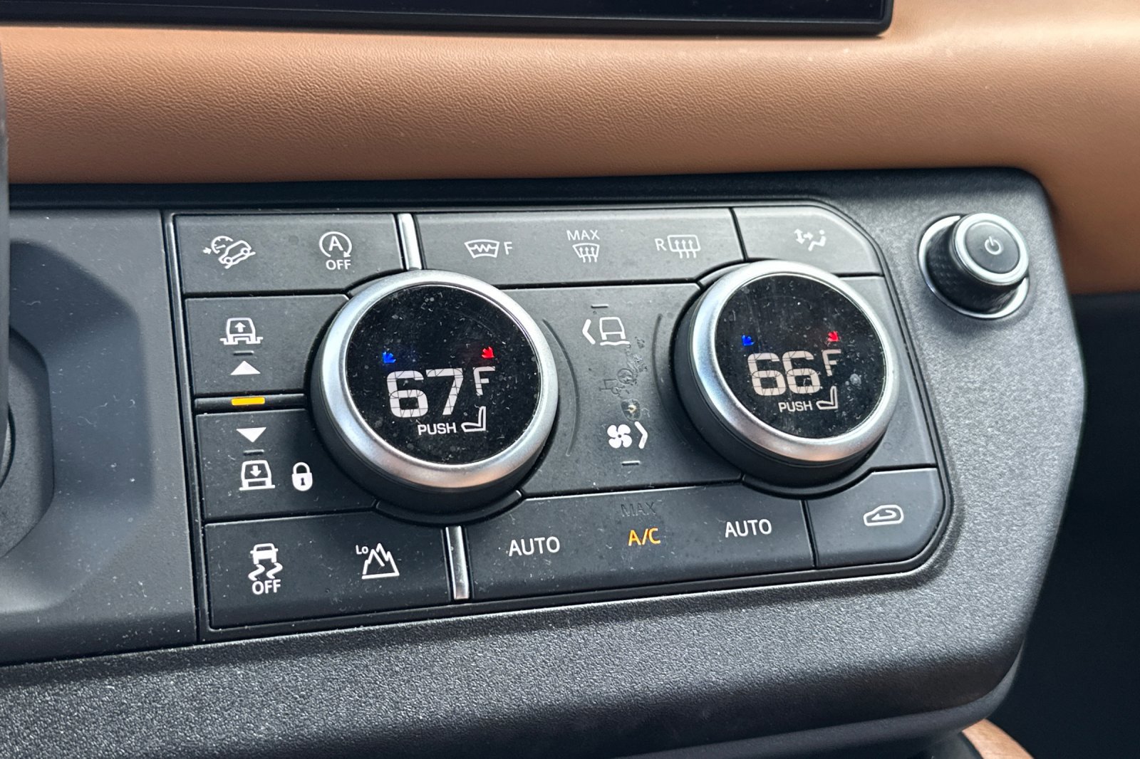 Used 2022 Land Rover Defender 110 X image 21