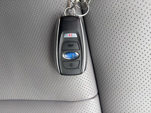 Used 2025 Subaru Outback Limited AWD/4WD image 29