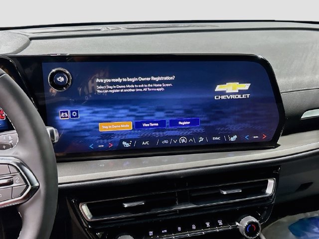 New 2027 Chevrolet Traverse LT w/ LPO, Floor Liner Package FWD image 16