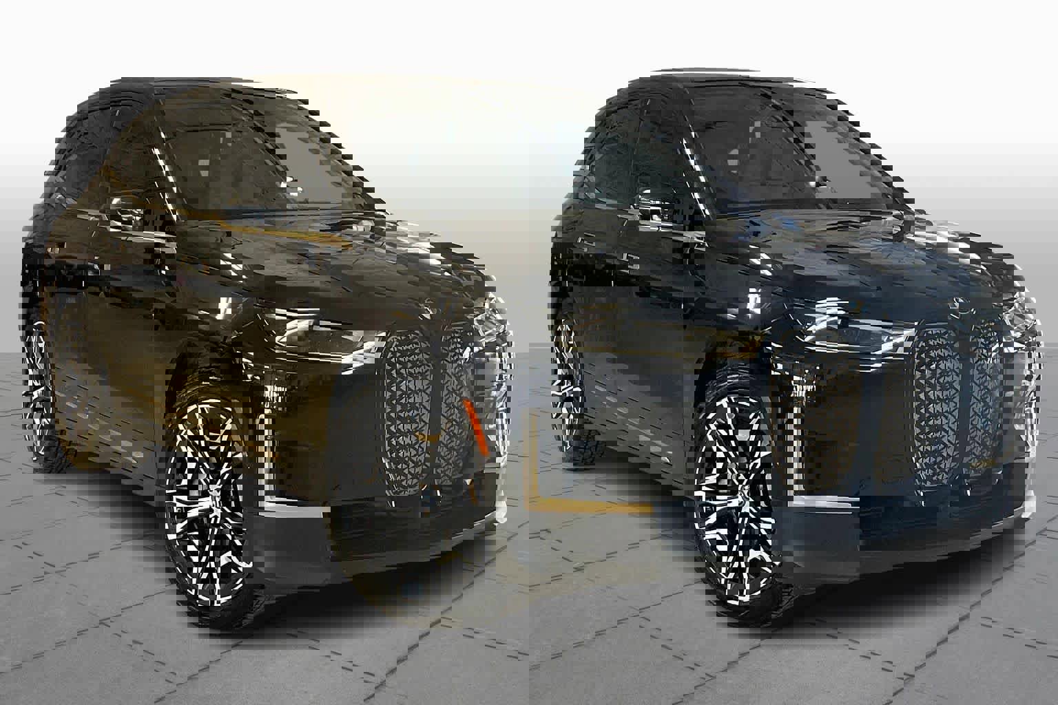 Certified 2023 BMW iX xDrive50 video 2