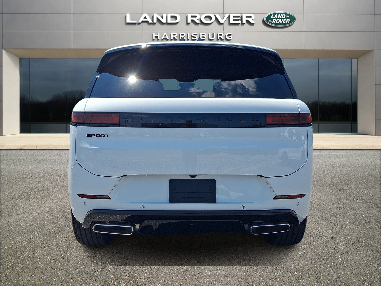 New 2026 Land Rover Range Rover Sport Dynamic SE AWD/4WD image 3