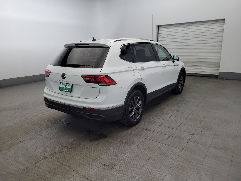 Used 2022 Volkswagen Tiguan SE image 9