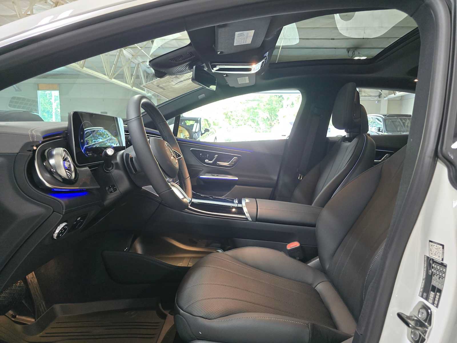 New 2026 Mercedes-Benz EQE 320 4MATIC Sedan image 21