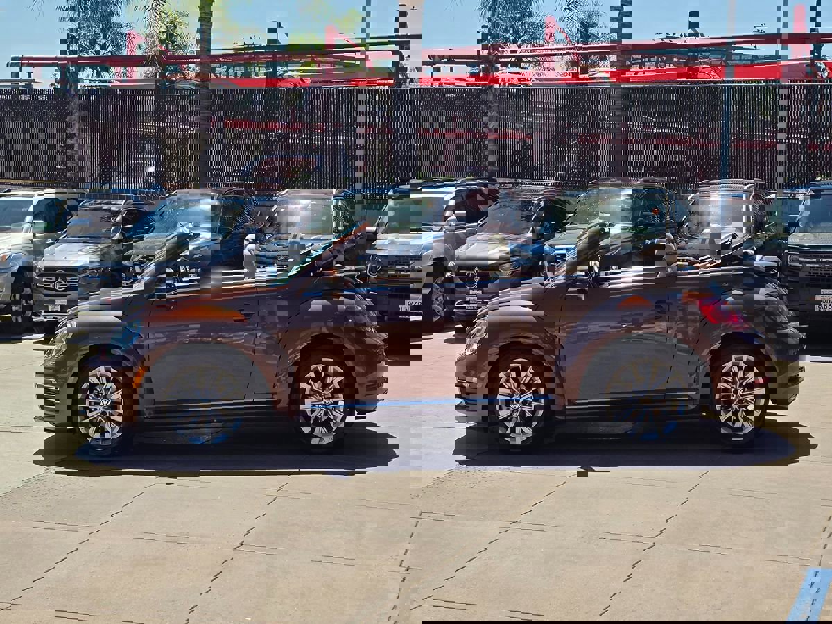 Used 2017 Volkswagen Beetle 1.8T SE FWD image 10