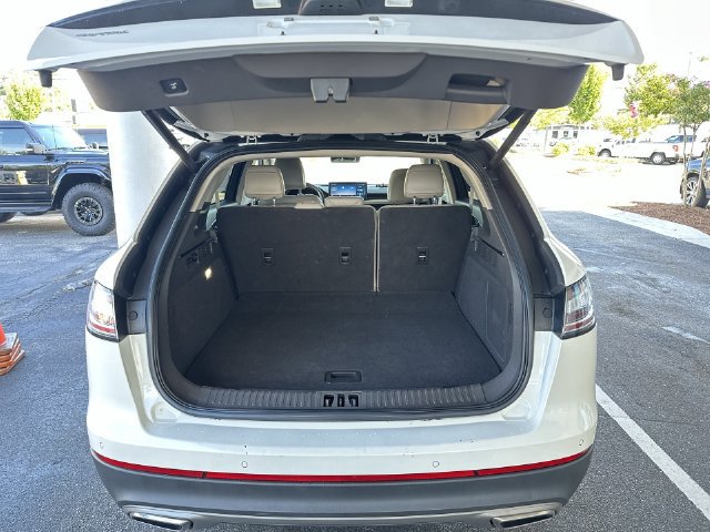 Used 2023 Lincoln Nautilus Reserve AWD/4WD image 25