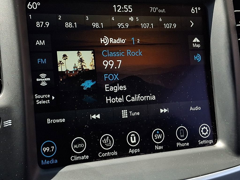 Used 2023 Chrysler 300 Touring L w/ Popular Equipment Group image 18