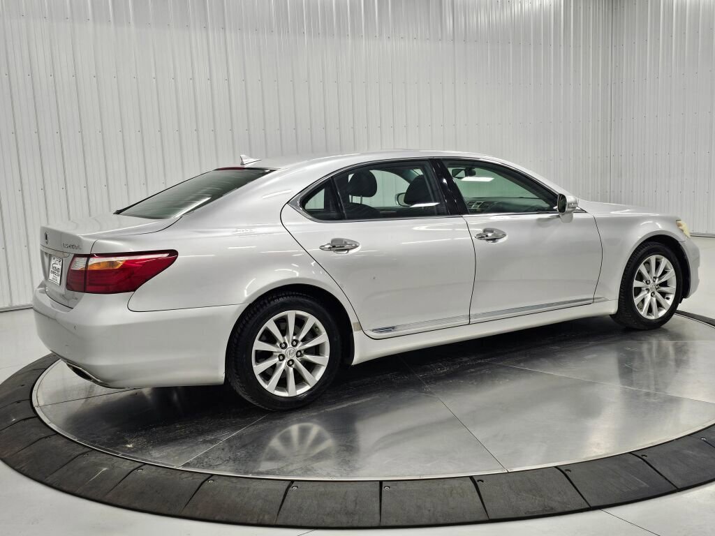Used 2011 Lexus LS 460 L w/ Luxury Pkg image 5