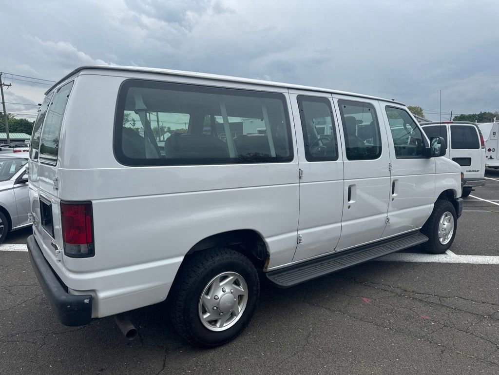 Used 2014 Ford E-350 and Econoline 350 XL w/ Power Windows & Locks Group RWD image 12