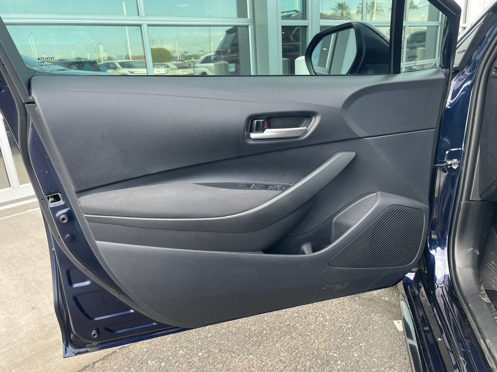 Certified 2026 Toyota Corolla SE w/ SE Package FWD image 13