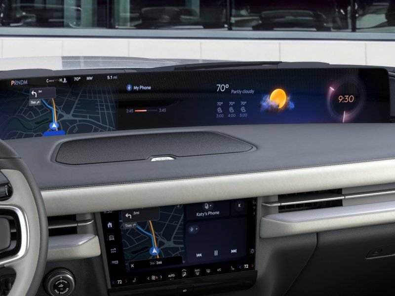 New 2026 Lincoln Navigator L Premier AWD/4WD image 36