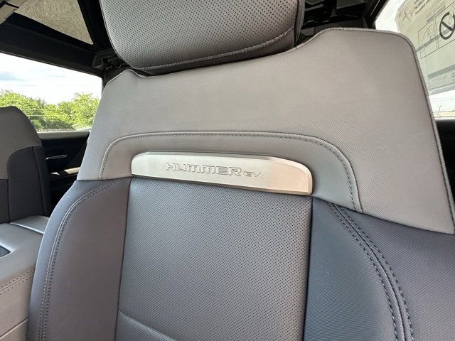 New 2025 GMC Hummer EV 2X image 17