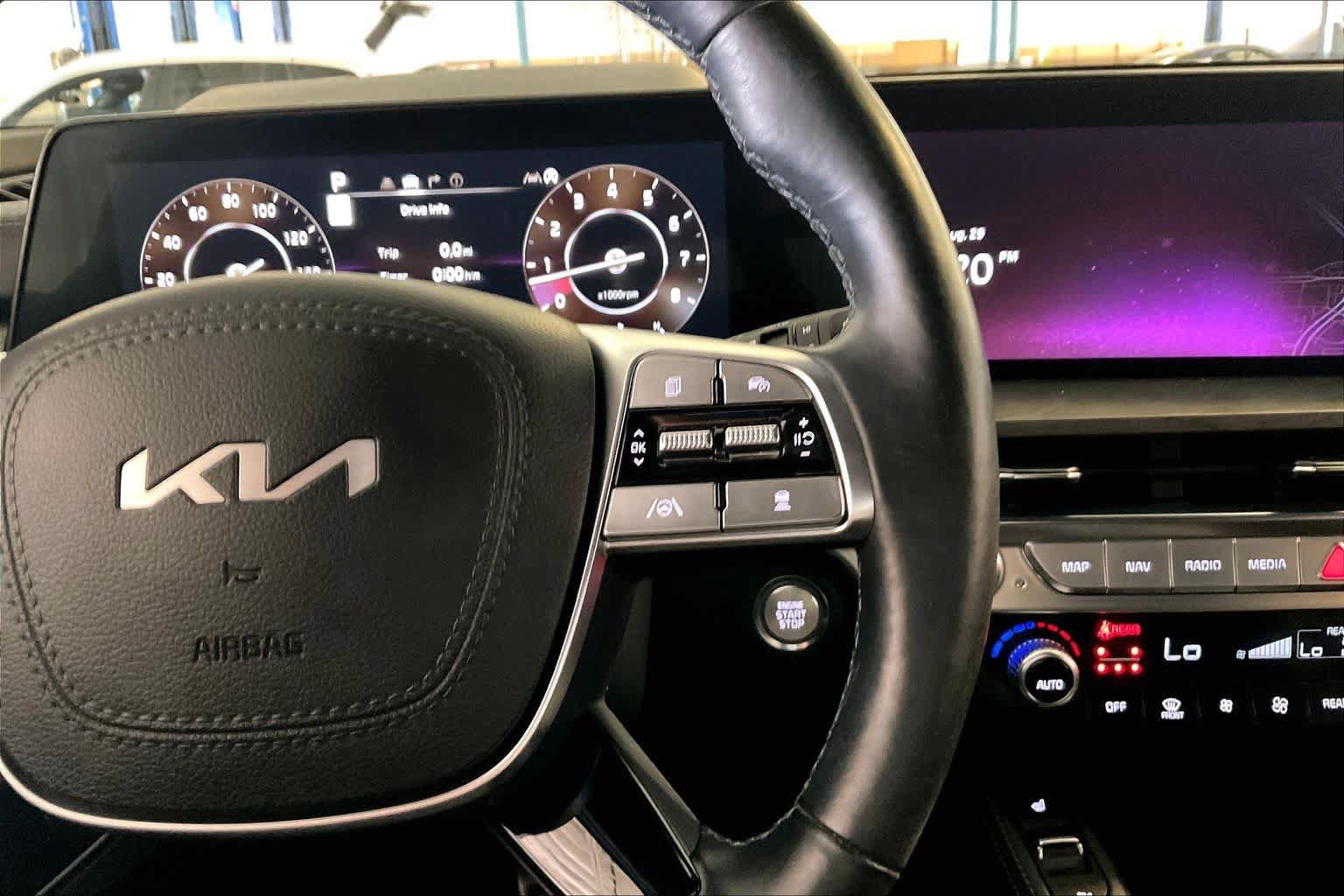 Used 2023 Kia Telluride SX Prestige X-Pro AWD/4WD image 23