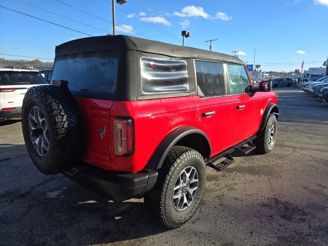 Used 2023 Ford Bronco Badlands image 6