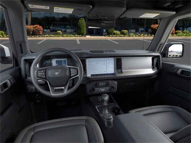 New 2025 Ford Bronco Outer Banks image 9