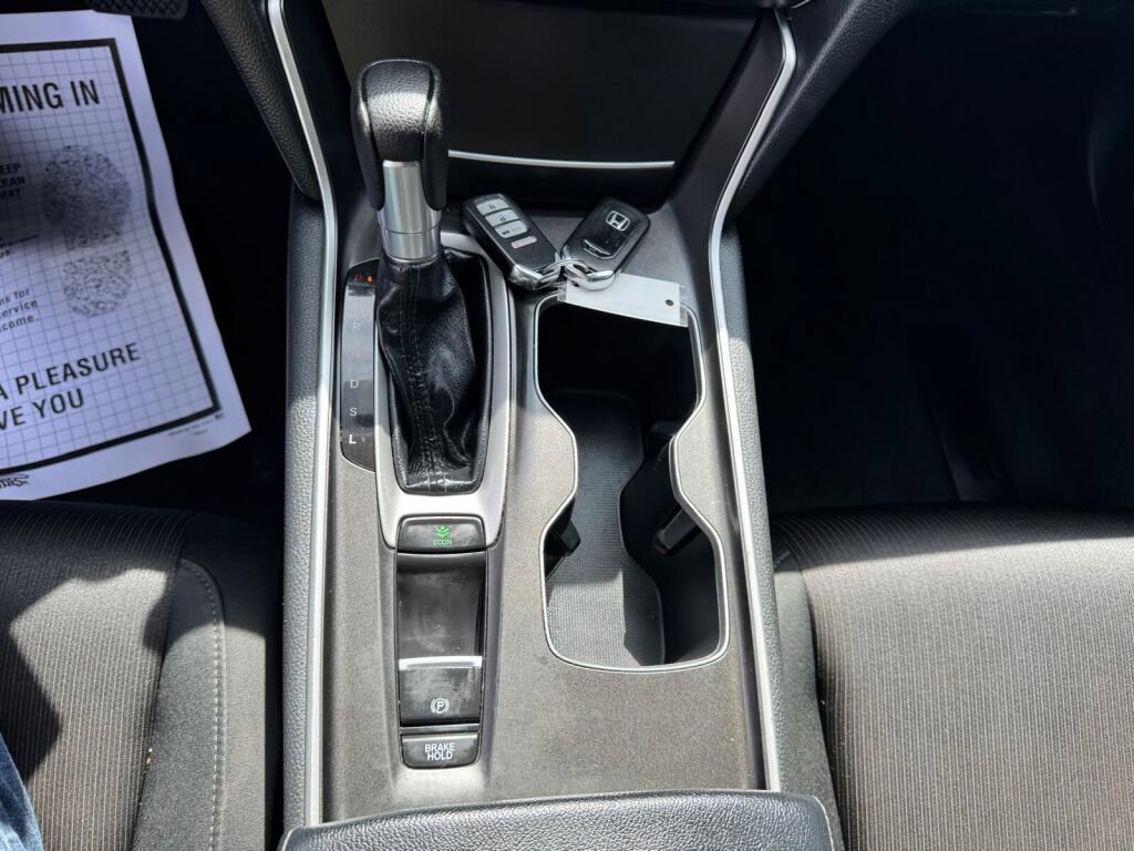 Used 2018 Honda Accord LX image 15
