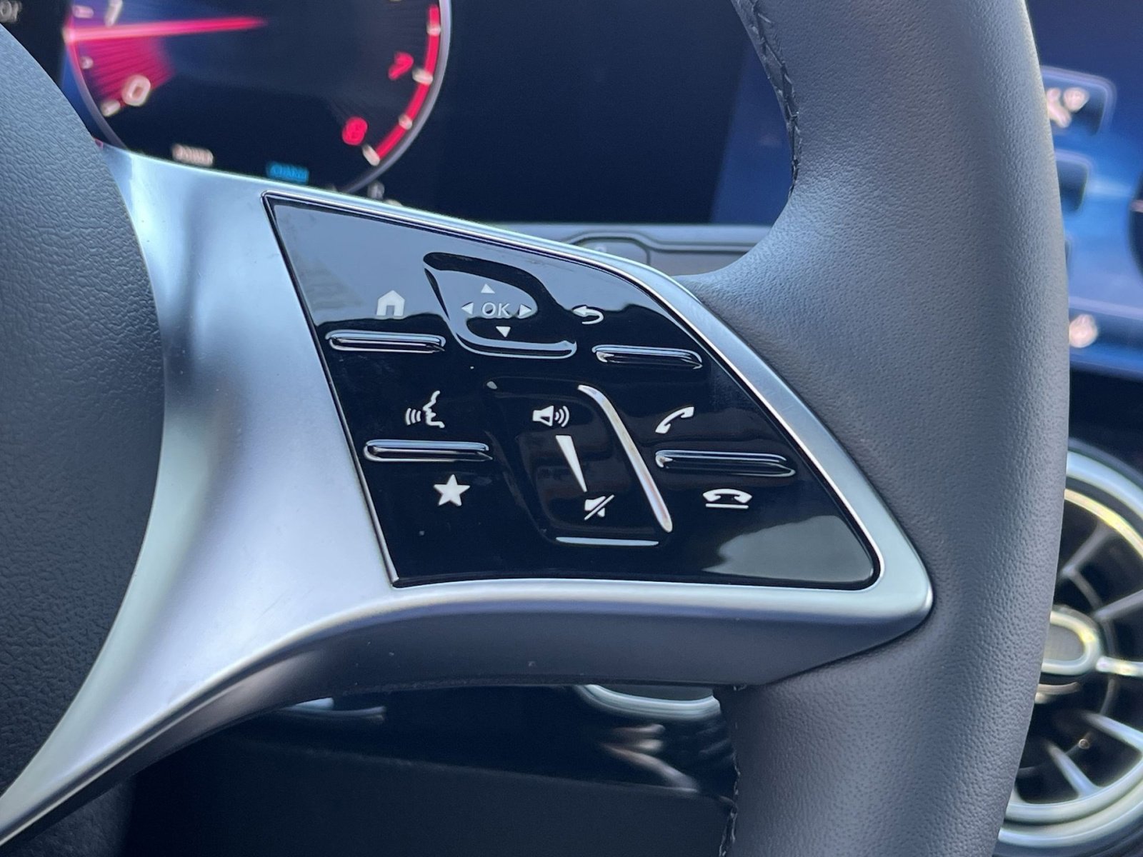 New 2026 Mercedes-Benz GLA 250 4MATIC image 30