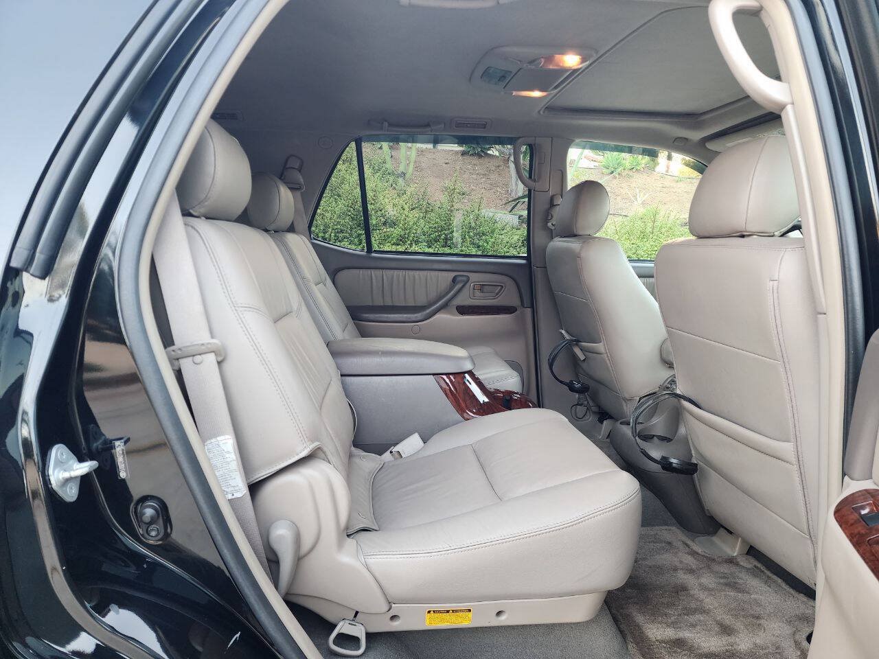 Used 2007 Toyota Sequoia Limited RWD image 14