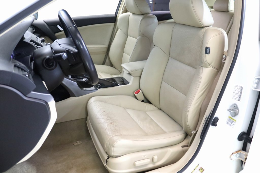 Used 2013 Acura TSX 2.4 image 2