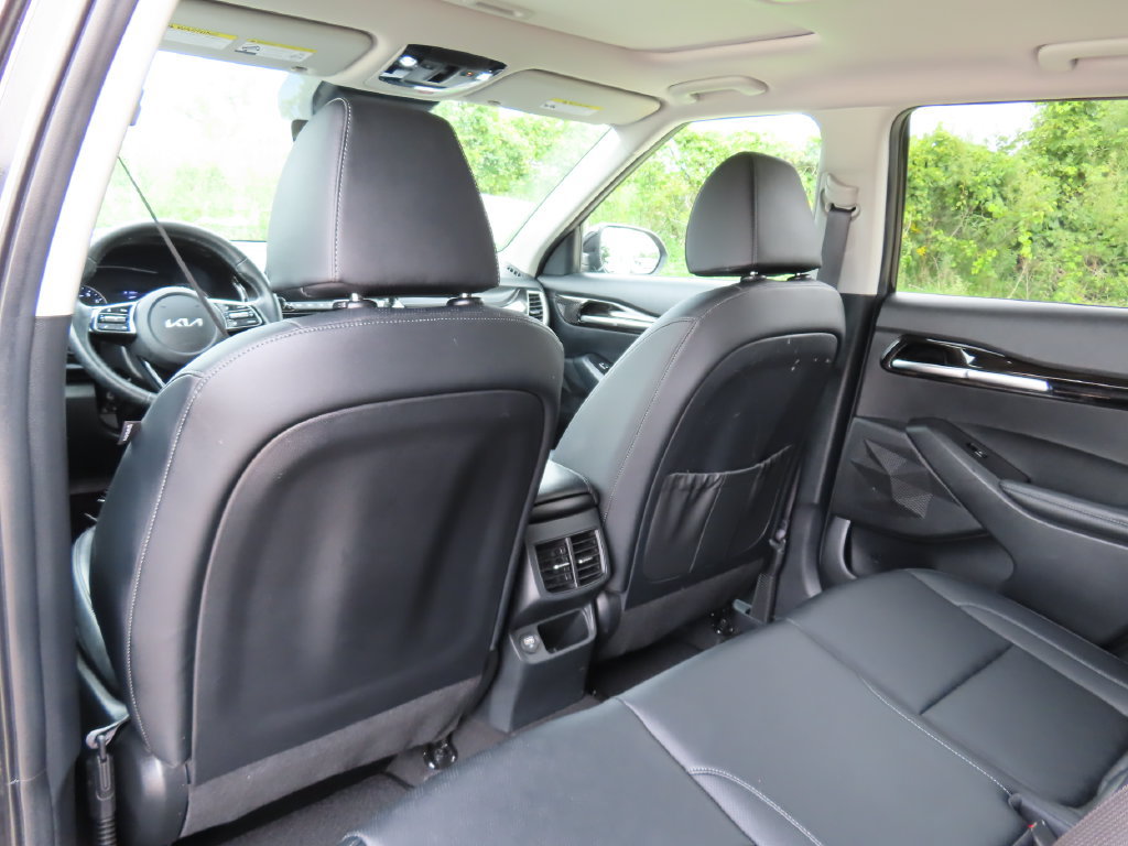 Certified 2023 Kia Seltos EX AWD/4WD image 32