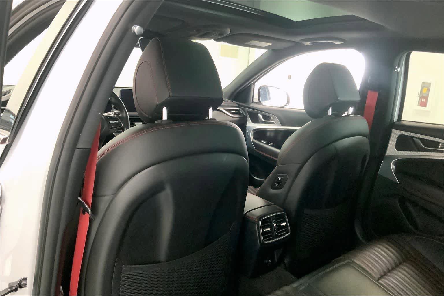 Used 2023 Genesis G70 2.0T w/ Sport Prestige Package image 11