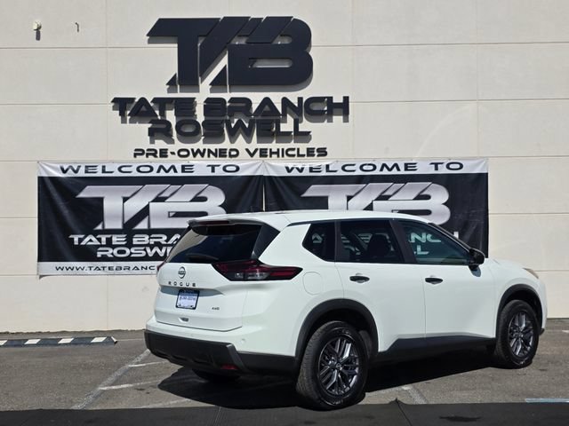 Used 2024 Nissan Rogue S AWD/4WD image 7