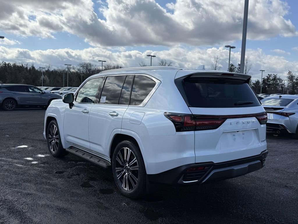 New 2026 Lexus LX 600 4WD w/ Luxury Package image 4