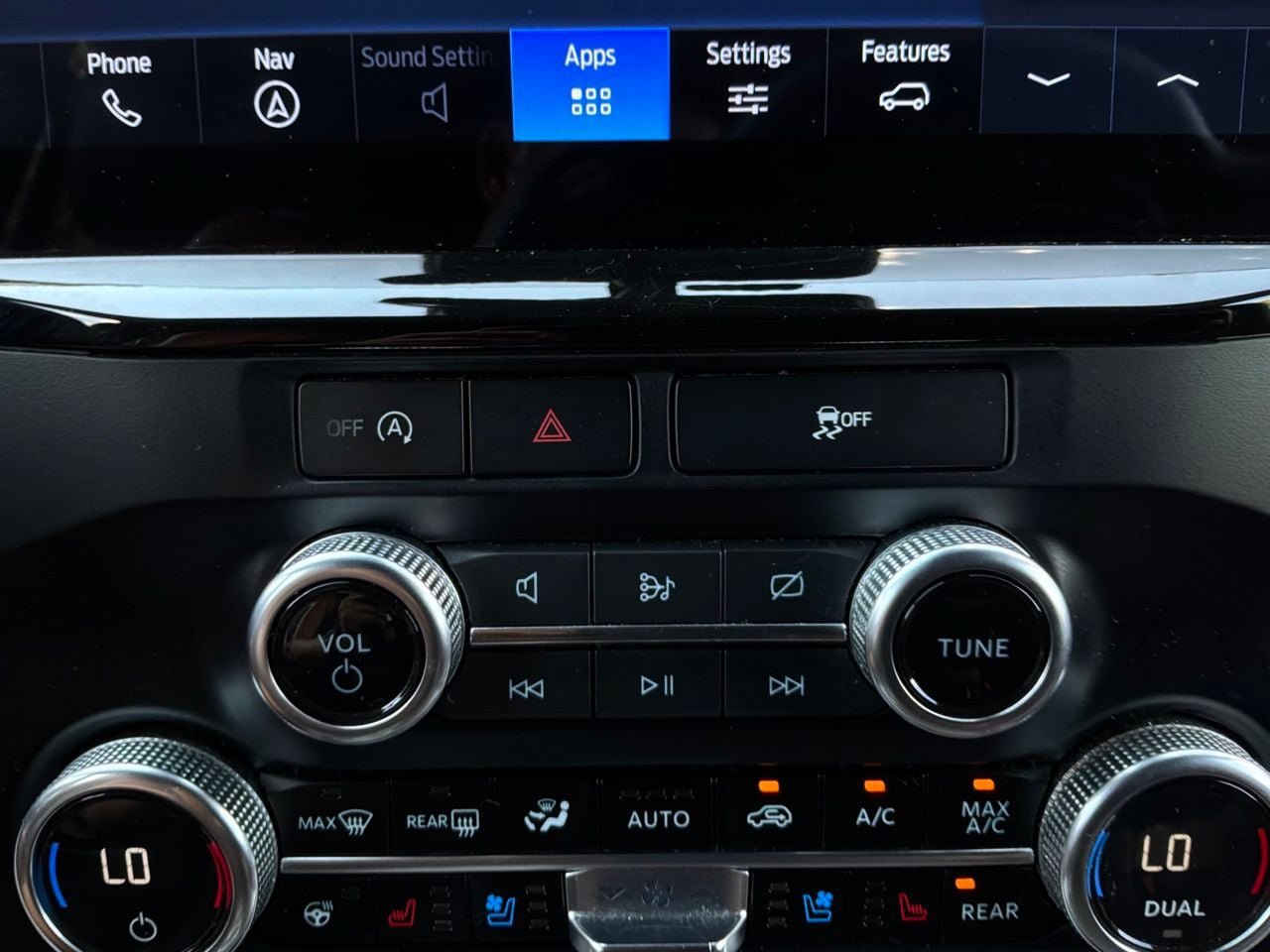 Used 2024 Ford Expedition Limited AWD/4WD image 42