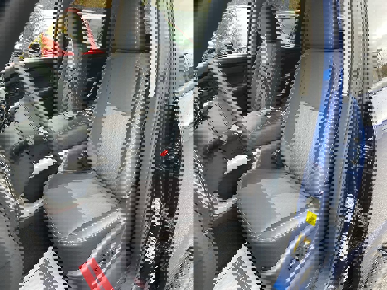 Used 2021 Nissan Titan SV w/ SV Convenience Package image 27