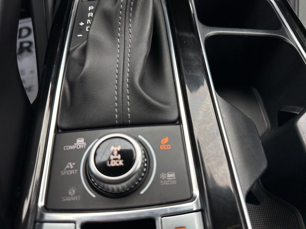 Used 2024 Kia Telluride S image 26