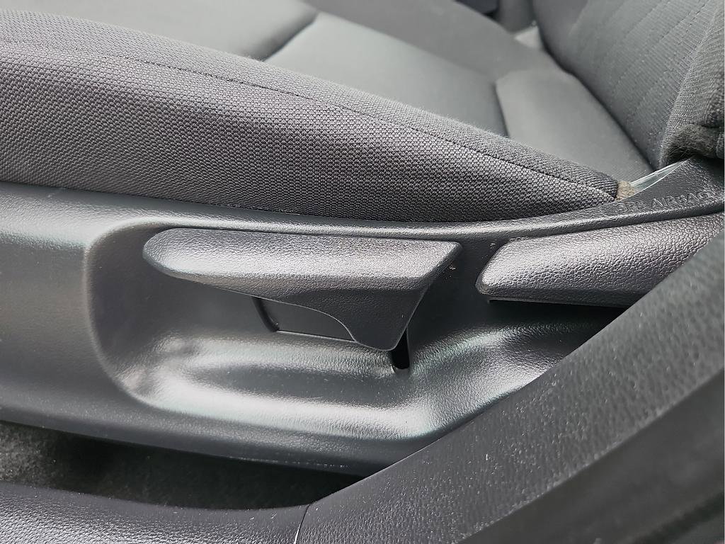 Used 2024 Toyota Corolla LE image 14