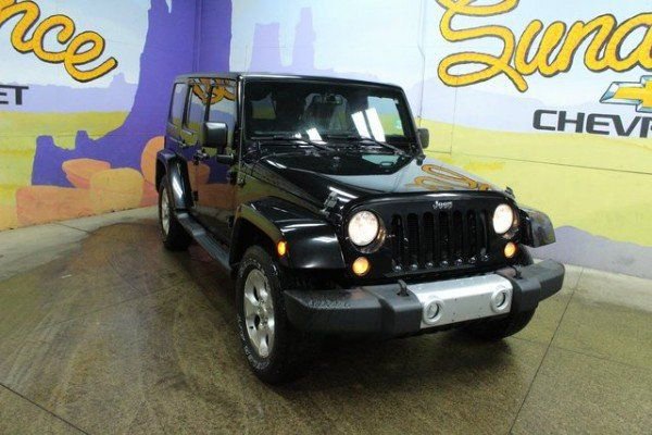 Used 2015 Jeep Wrangler Unlimited Sahara w/ Max Tow Package image 2