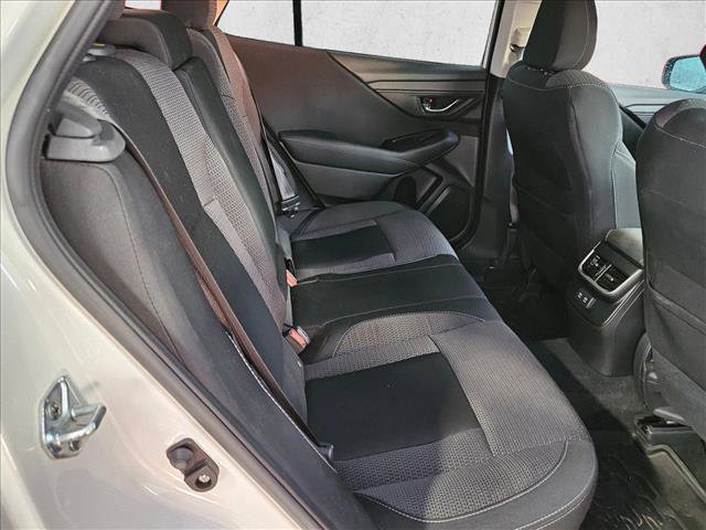 Used 2022 Subaru Outback Premium image 17