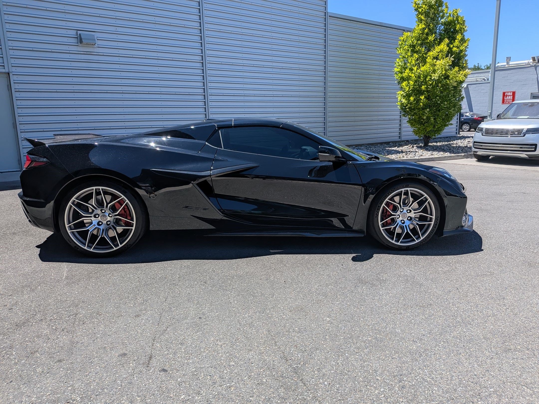Used 2024 Chevrolet Corvette Z06 w/ Stealth Interior Trim Package RWD image 2