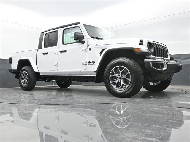 Used 2024 Jeep Gladiator Sport image 45